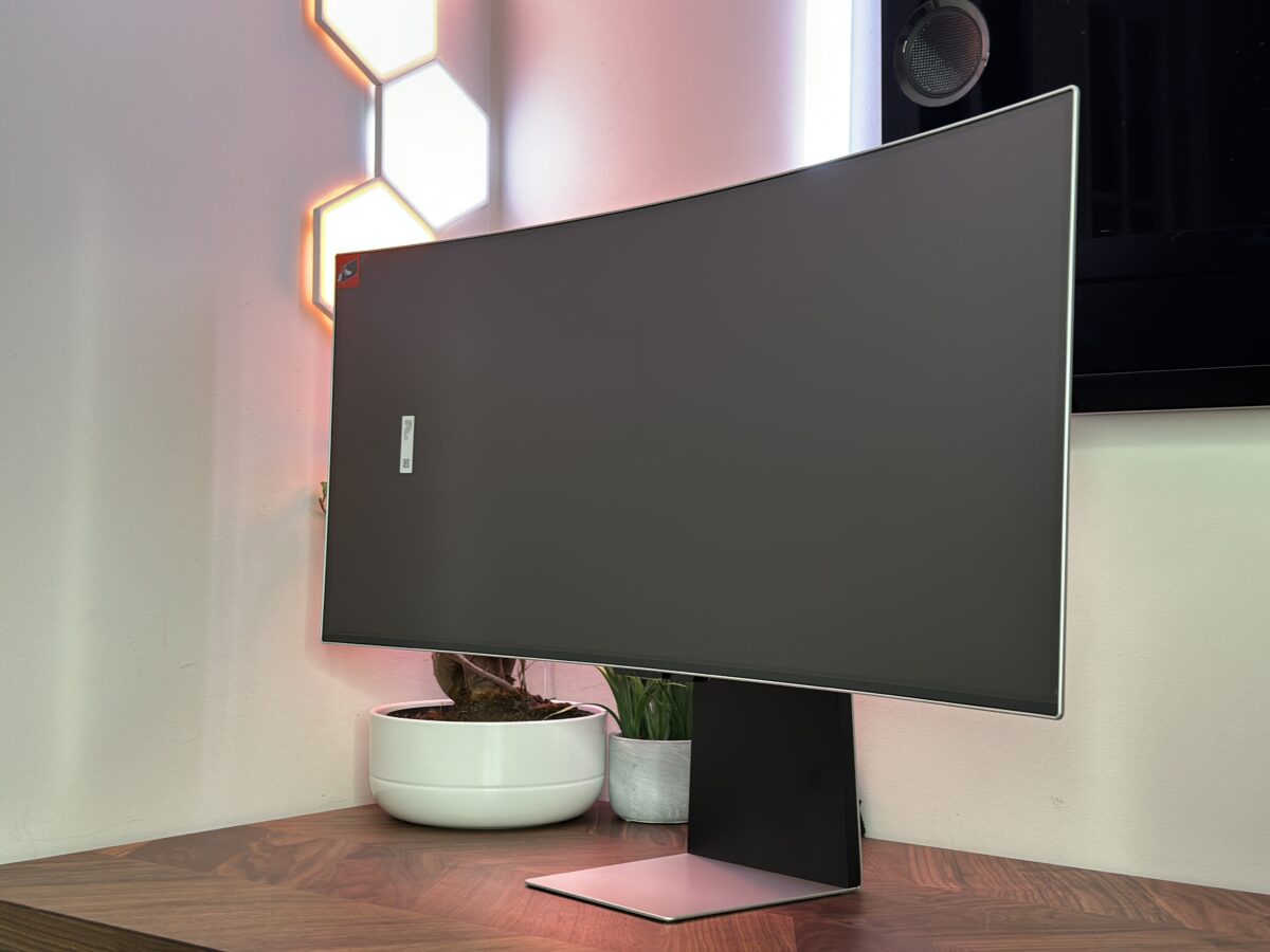 Samsung | 34" Odyssey OLED G8 175Hz Monitor - Image 3