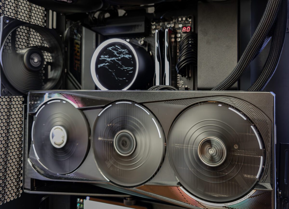 Onyx | 5080 Gaming PC + 20 Insta Wins - Image 2